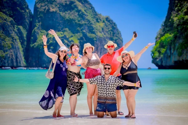 Group of travelers enjoying Maya Bay during the Phi Phi Island tour