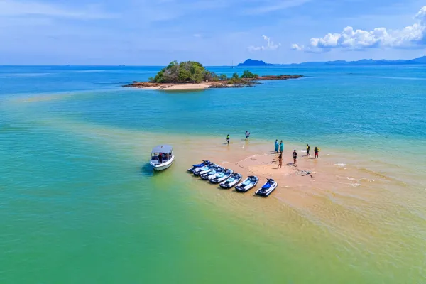 Jet ski tour around Phuket with tropical sea and guided route