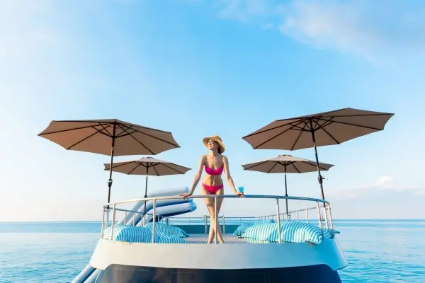 Travelers enjoying the Phi Phi and Maiton Island catamaran tour from Phuket