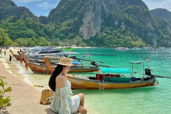 Guests relaxing during the Phi Phi Island Luxury Catamaran Tour from Phuket