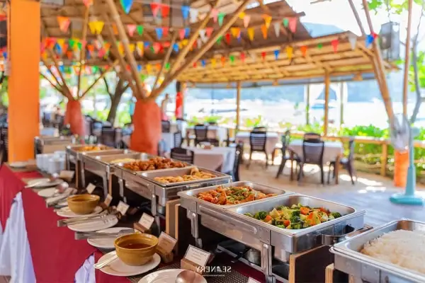 Buffet lunch served during the Phi Phi Maya Bay Khai Maiton Island Tour