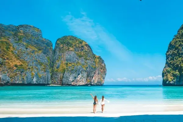 Visit world-famous Maya Bay on the Phi Phi Island speedboat tour from Phuket