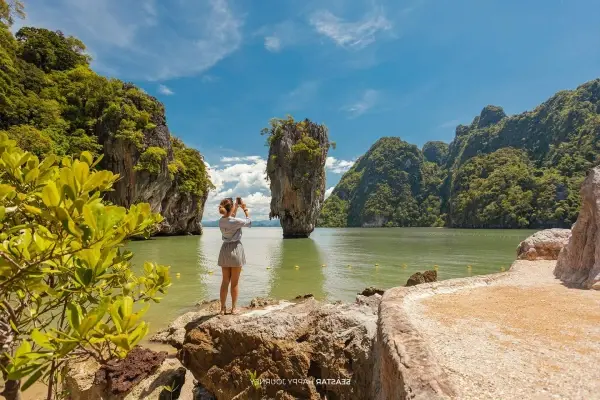 James Bond Island sightseeing stop on the late morning tour from Phuket with Khao Tapu limestone rock